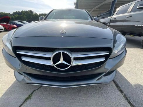 Used 2018 Mercedes-Benz C 300 4MATIC Sedan image 2