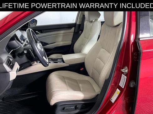 Used 2018 Honda Accord Touring image 34