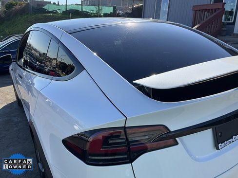 Used 2023 Tesla Model X image 94