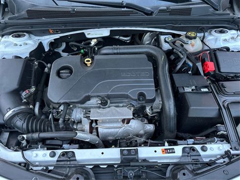 Used 2021 Chevrolet Malibu LT image 11