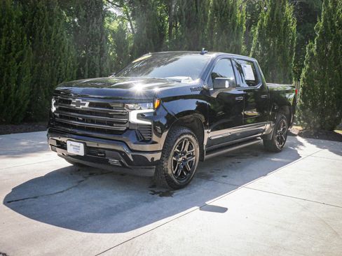 Used 2026 Chevrolet Silverado 1500 High Country w/ Midnight Edition AWD/4WD image 5