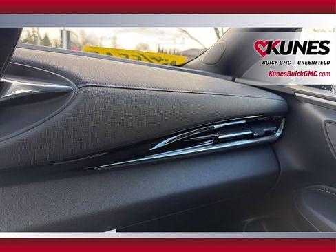 New 2026 Buick Envista Sport Touring w/ Convenience I Package FWD image 30