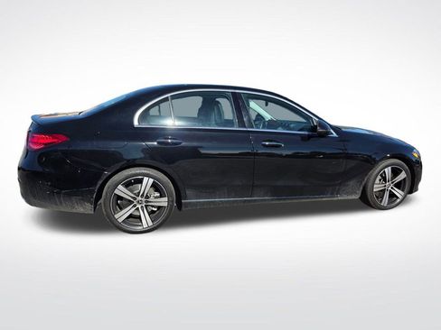 Used 2025 Mercedes-Benz C 300 4MATIC Sedan image 4