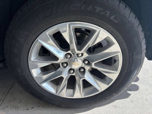 Used 2023 Chevrolet Tahoe Premier RWD image 33