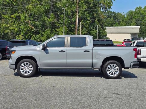 Used 2025 Chevrolet Silverado 1500 Custom RWD image 23
