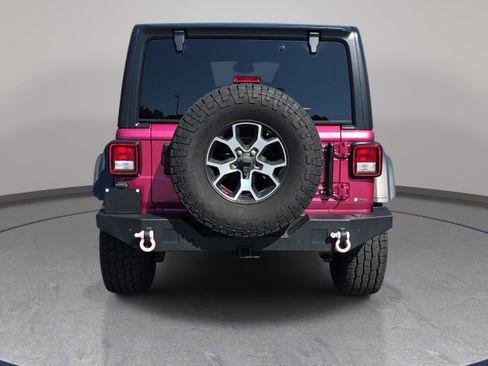 Used 2022 Jeep Wrangler Unlimited Rubicon w/ Cold Weather Group AWD/4WD image 6
