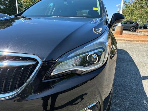 Used 2019 Buick Envision Essence FWD image 26