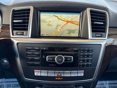 Used 2016 Mercedes-Benz GL 450 4MATIC image 22