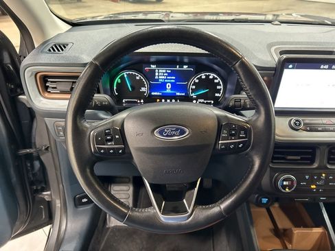 Used 2022 Ford Maverick Lariat image 16