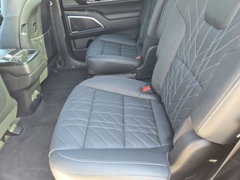 Certified 2024 Kia Telluride SX X-Line AWD/4WD image 18