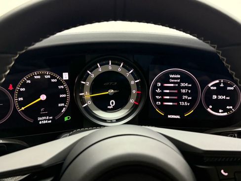 Used 2023 Porsche 911 GT3 image 31