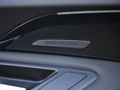 Certified 2025 Audi Q5 Premium Plus w/ Premium Plus image 16