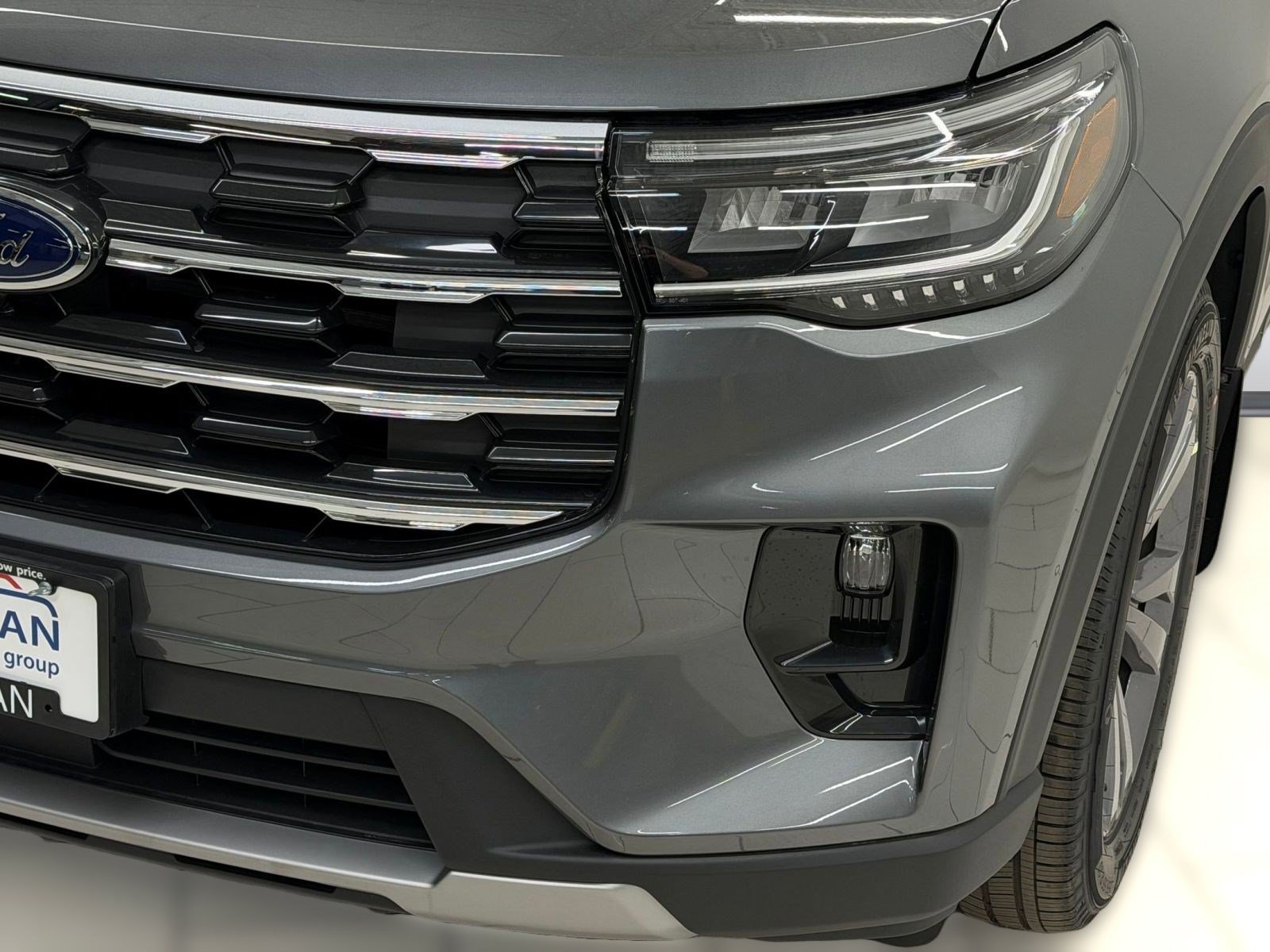 New 2026 Ford Explorer Active w/ Active Comfort Package AWD/4WD image 8