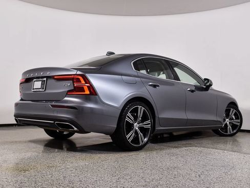 Used 2019 Volvo S60 T5 Inscription FWD image 14