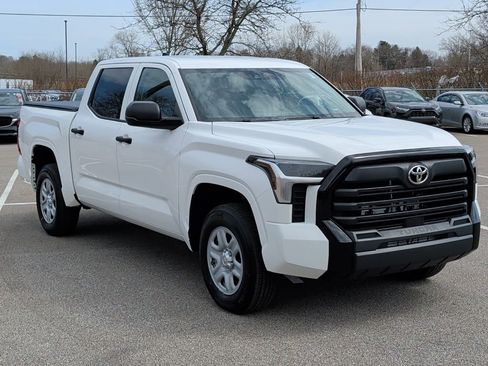 Used 2023 Toyota Tundra SR AWD/4WD image 11