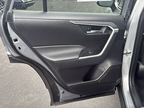 Certified 2025 Toyota RAV4 XLE AWD/4WD image 18