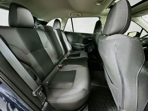Used 2025 Subaru Outback Premium AWD/4WD image 31