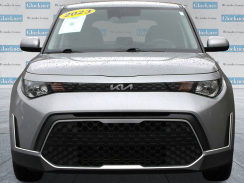 Used 2023 Kia Soul LX w/ LX Technology Package image 2