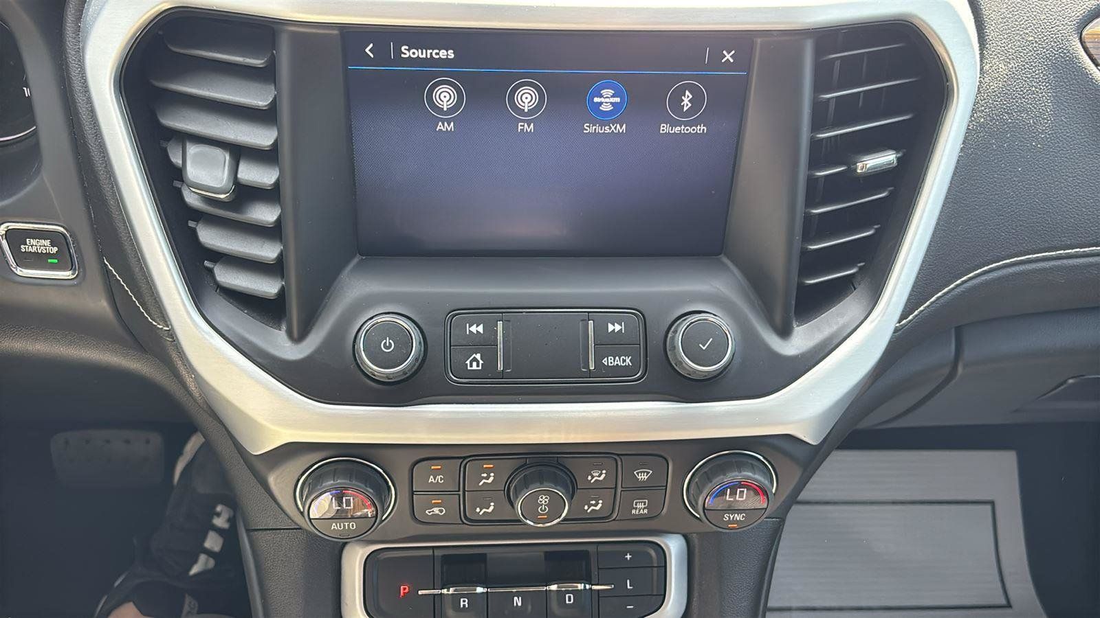 Certified 2023 GMC Acadia SLE w/ Driver Convenience Package FWD image 32