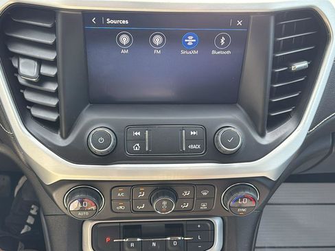 Certified 2023 GMC Acadia SLE w/ Driver Convenience Package FWD image 32
