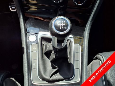 Used 2019 Volkswagen Golf R 4-Door AWD/4WD image 19