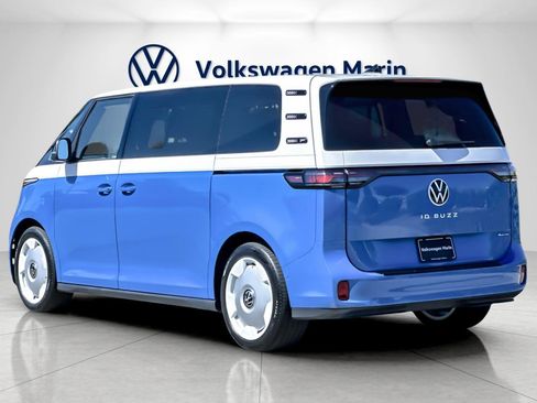 New 2025 Volkswagen ID. Buzz 1st Edition image 3