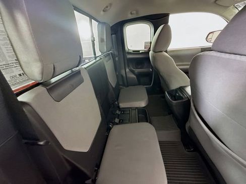 Used 2022 Toyota Tacoma SR5 image 25