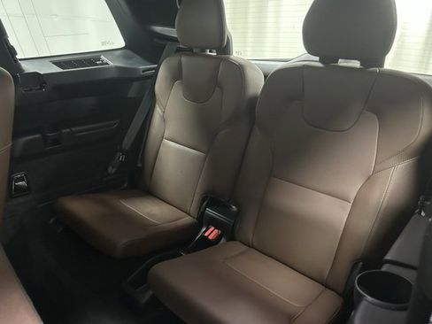 Used 2024 Volvo XC90 B5 Plus image 15