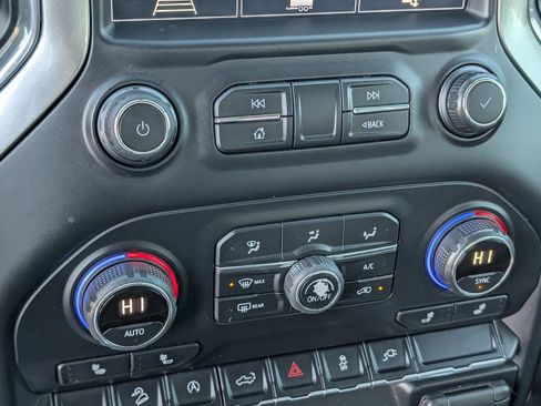 Used 2020 Chevrolet Silverado 1500 RST image 19