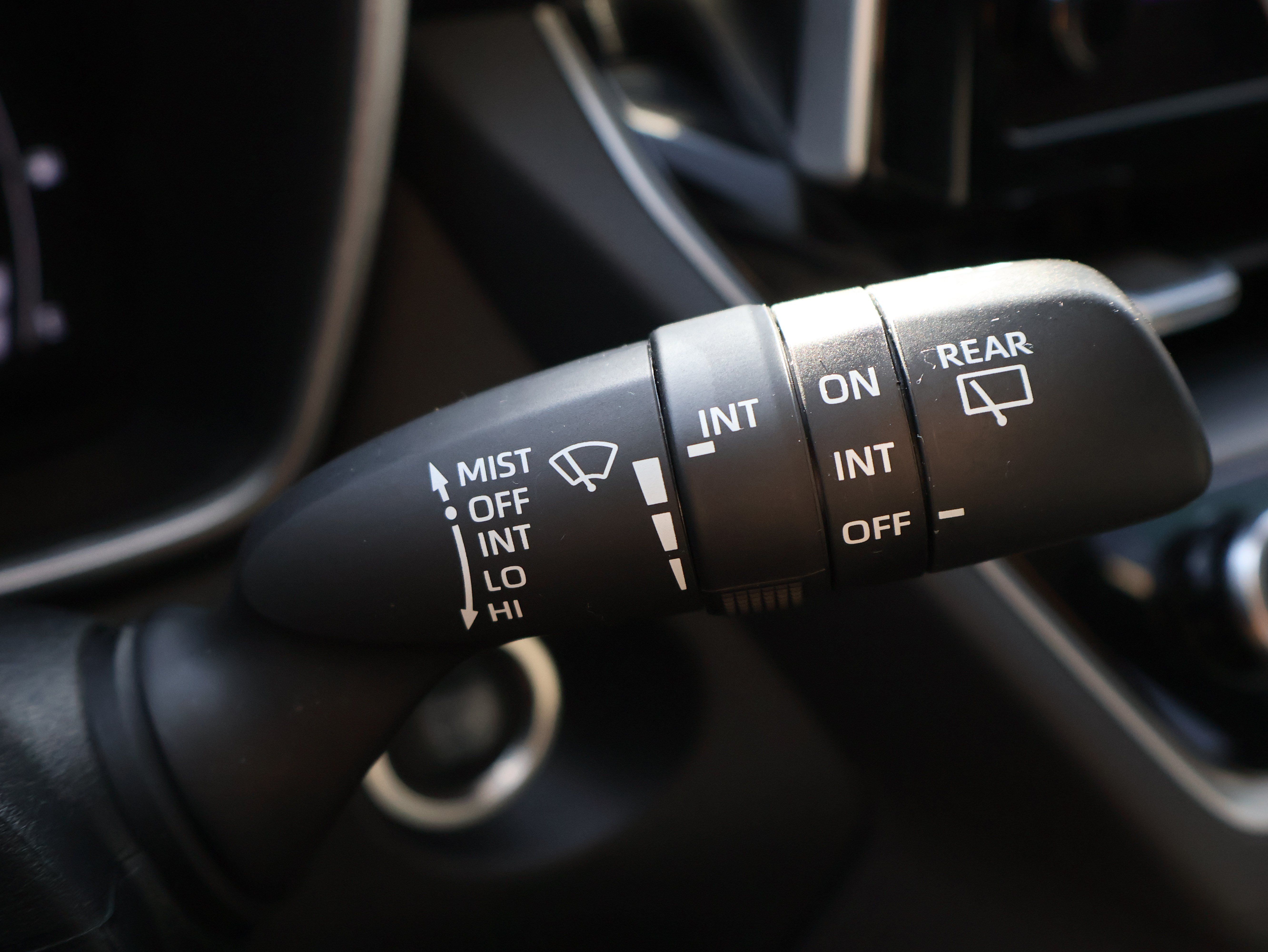 Used 2023 Toyota Corolla Cross XLE w/ Convenience Package FWD image 40