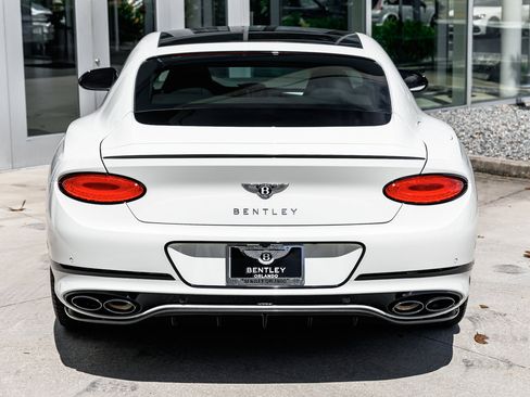 Used 2024 Bentley Continental GT V8 image 14