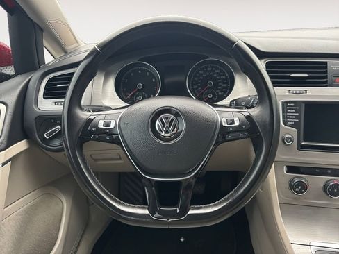 Used 2017 Volkswagen Golf S image 15