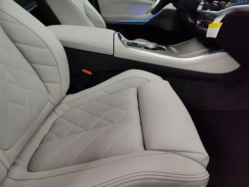 Used 2026 BMW X5 xDrive40i w/ Premium Package image 27