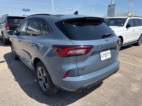 Used 2023 Ford Escape ST-Line w/ Tech Pack #1 AWD/4WD image 7