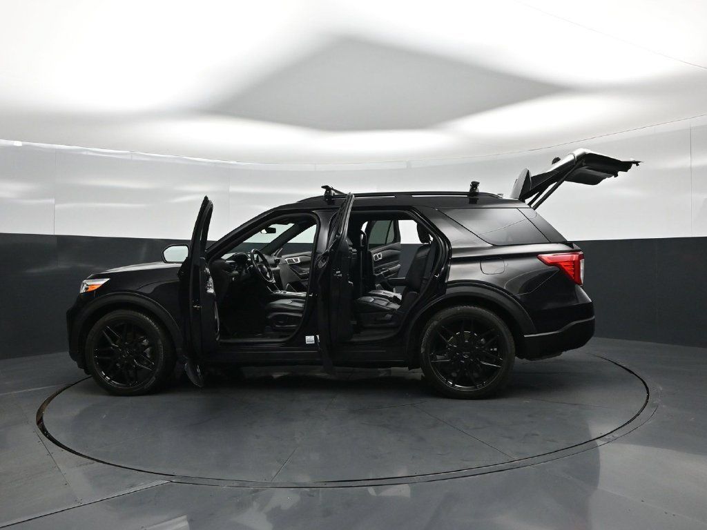 Used 2020 Ford Explorer XLT RWD image 30