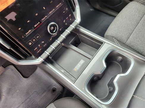 Used 2025 GMC Acadia Elevation image 19