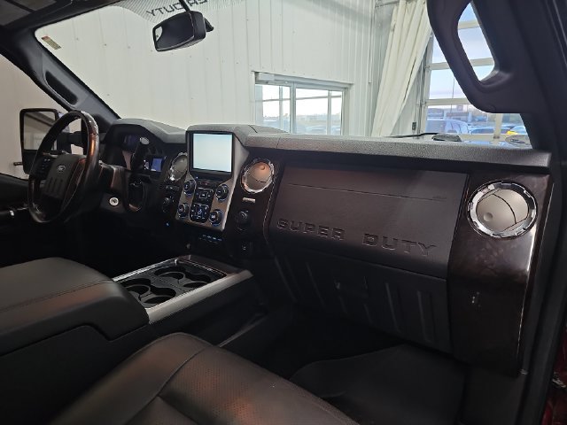 Used 2015 Ford F250 Platinum w/ FX4 Off-Road Package AWD/4WD image 27