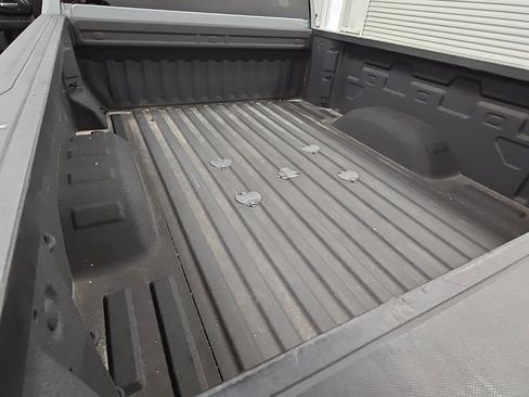 Used 2024 Chevrolet Silverado 2500 Custom w/ Custom Value Package image 28