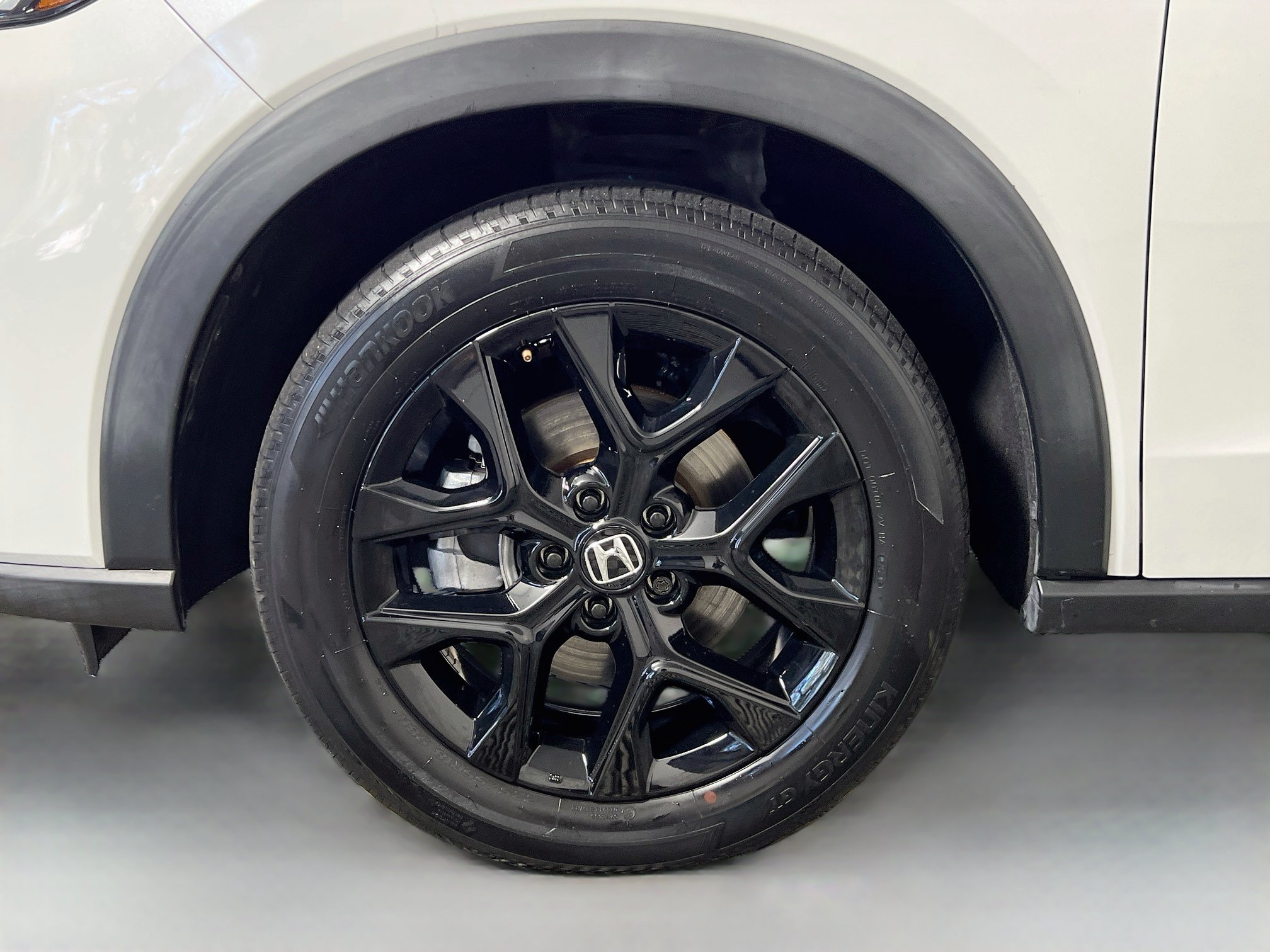 Used 2024 Honda HR-V Sport image 14