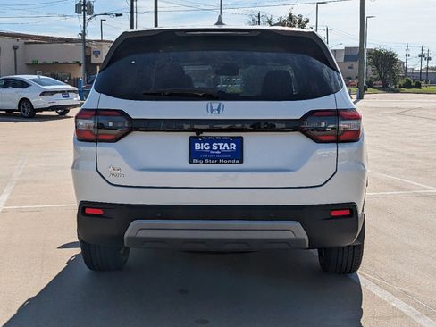 Used 2025 Honda Pilot EX-L image 6