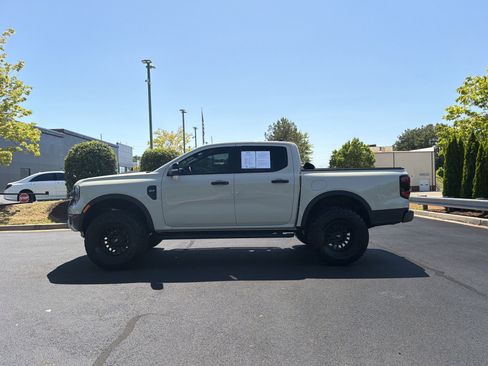 Used 2025 Ford Ranger XLT w/ Equipment Group 301A High AWD/4WD image 14