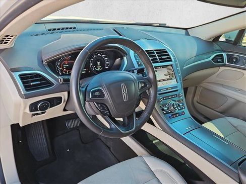 Used 2019 Lincoln MKZ Reserve FWD image 10