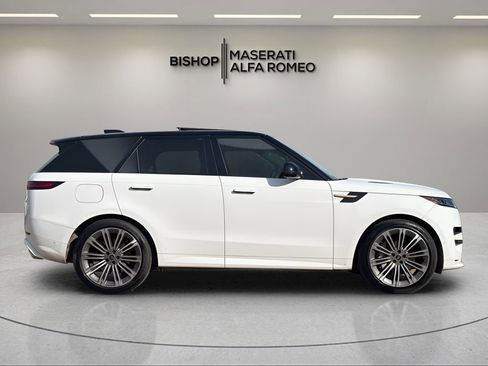 Used 2025 Land Rover Range Rover Sport Dynamic SE image 8