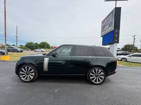 Used 2026 Land Rover Range Rover SV AWD/4WD image 7