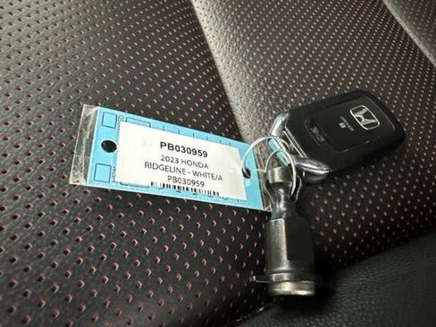 Used 2023 Honda Ridgeline Black Edition image 32