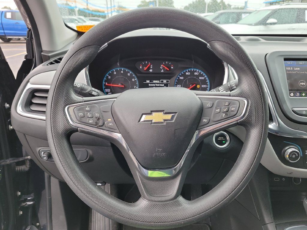 Used 2020 Chevrolet Equinox LS w/ LS Convenience Package FWD image 25