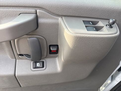 Used 2024 GMC Savana 2500 w/ Driver Convenience Package image 20