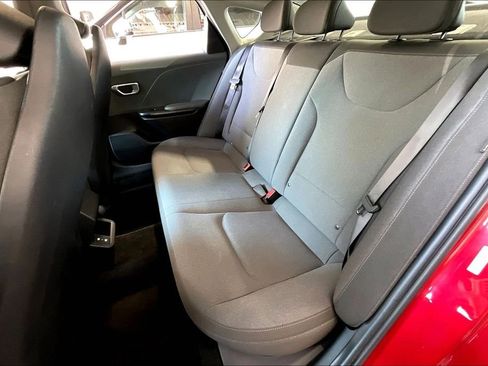 Used 2025 Kia K4 FWD image 14