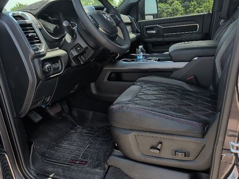 Used 2025 RAM 2500 Laramie w/ Night Edition AWD/4WD image 17