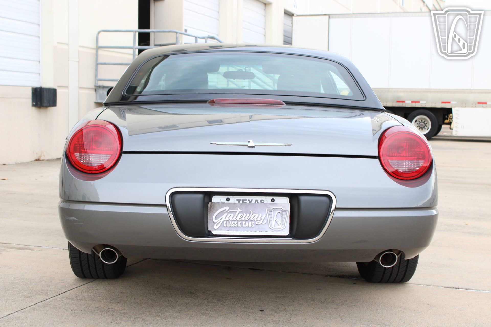 Used 2003 Ford Thunderbird RWD image 12